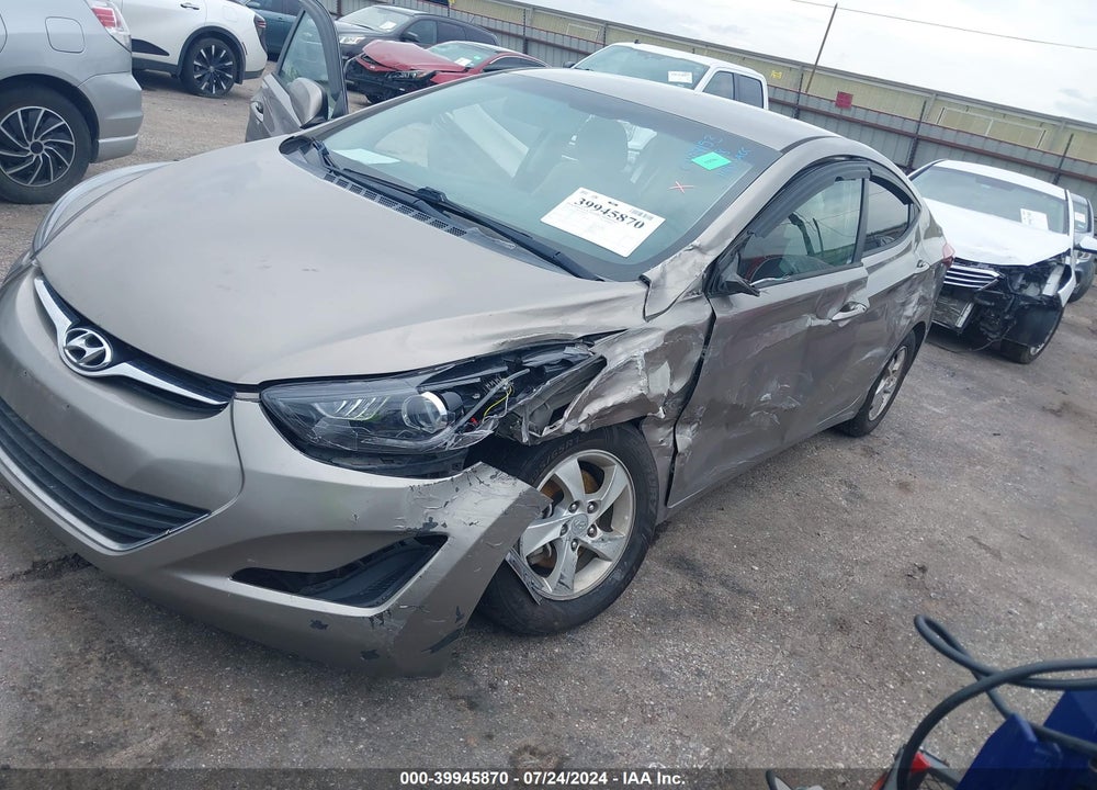 2014 HYUNDAI ELANTRA SE VIN: 5NPDH4AE7EH514353