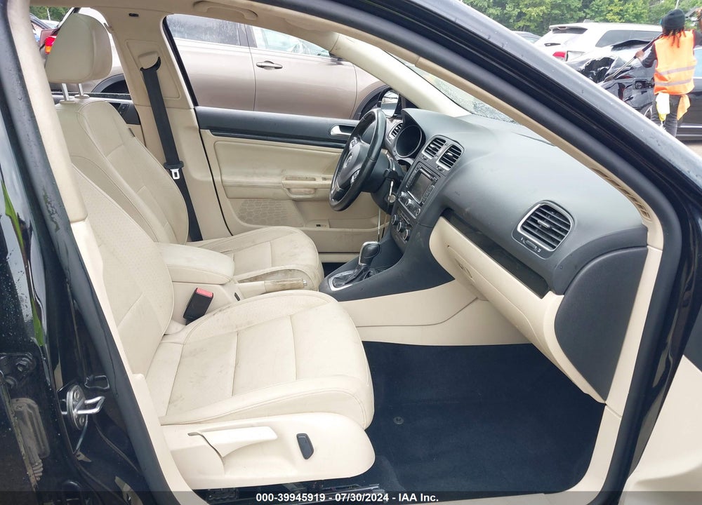 2014 VOLKSWAGEN JETTA SPORTWAGEN 2.0L TDI VIN: 3VWPL7AJ4EM605923