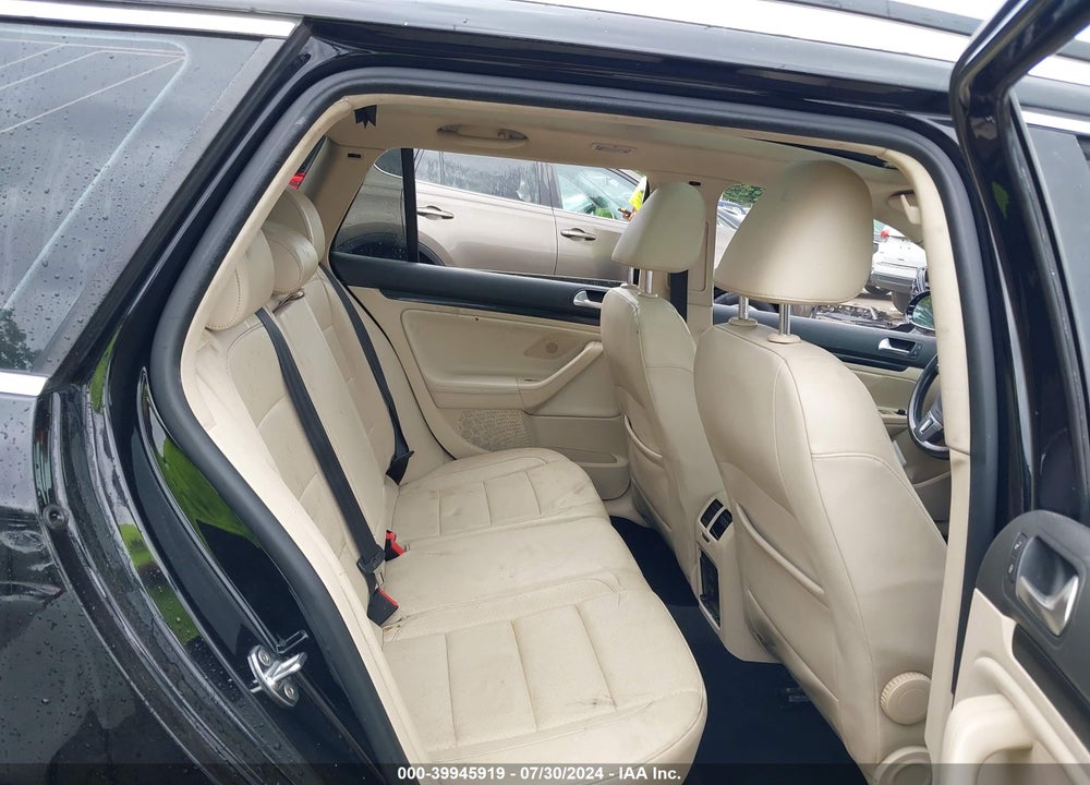2014 VOLKSWAGEN JETTA SPORTWAGEN 2.0L TDI VIN: 3VWPL7AJ4EM605923