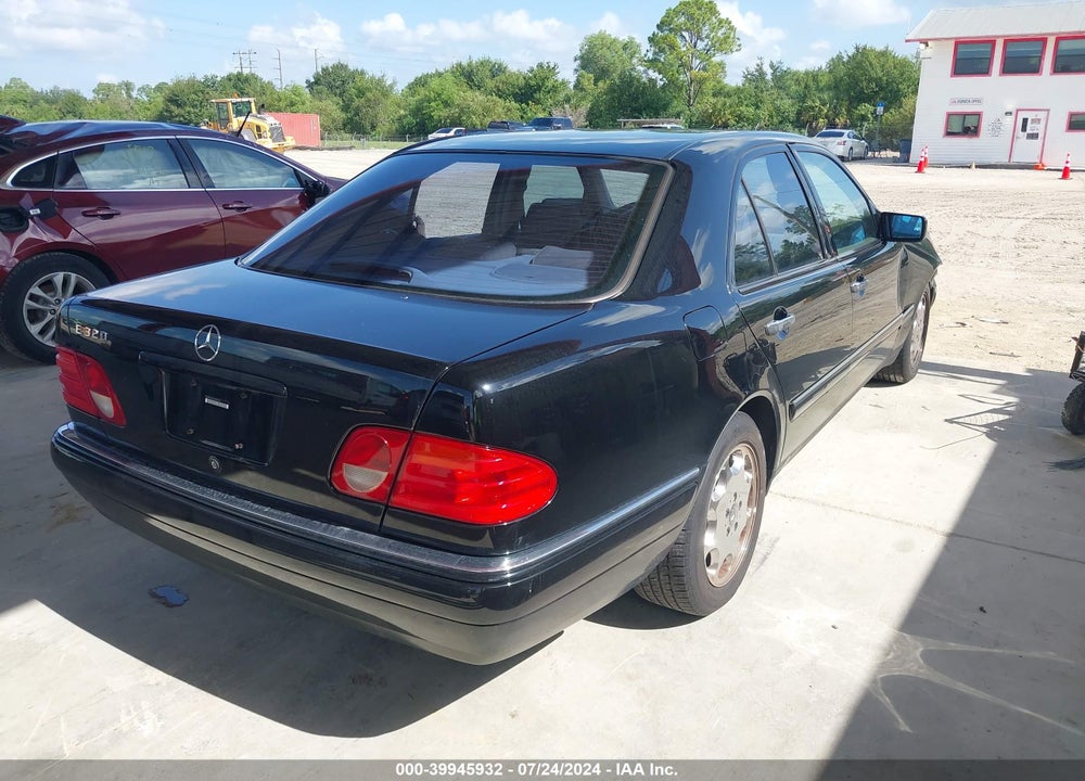 1999 MERCEDES-BENZ E 320 VIN: WDBJF65H2XA885342