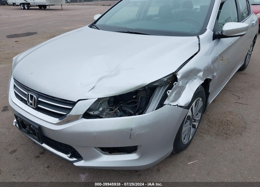 2013 HONDA ACCORD LX VIN: 1HGCR2F30DA008195