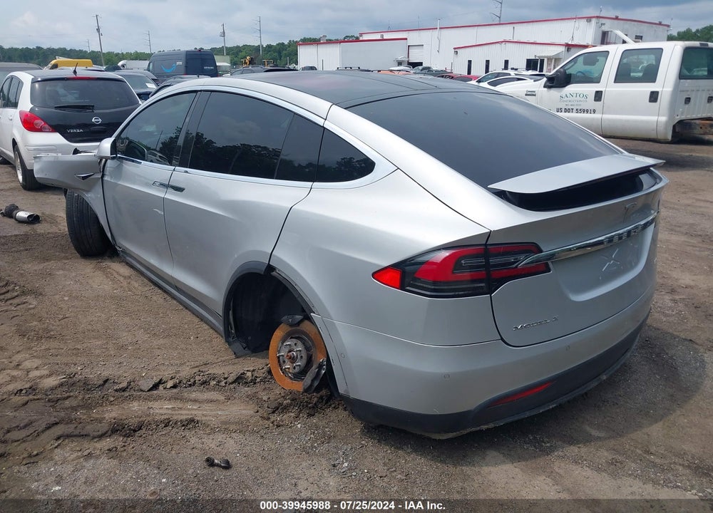 2016 TESLA MODEL X 60D/70D/75D/90D VIN: 5YJXCAE25GF022898