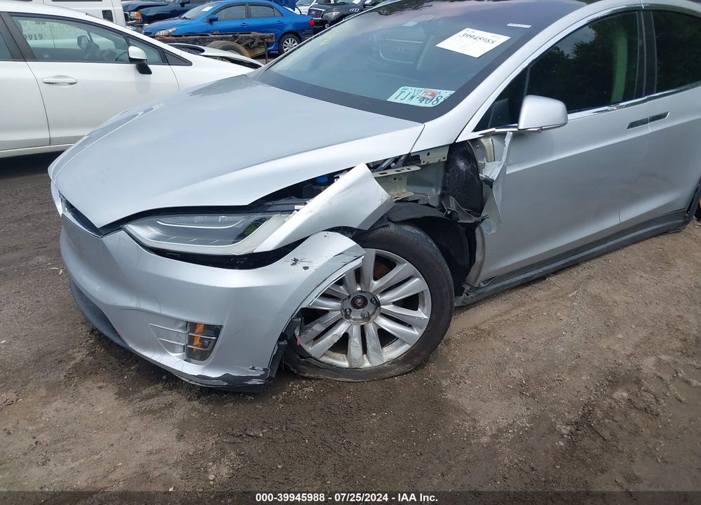 2016 TESLA MODEL X 60D/70D/75D/90D VIN: 5YJXCAE25GF022898