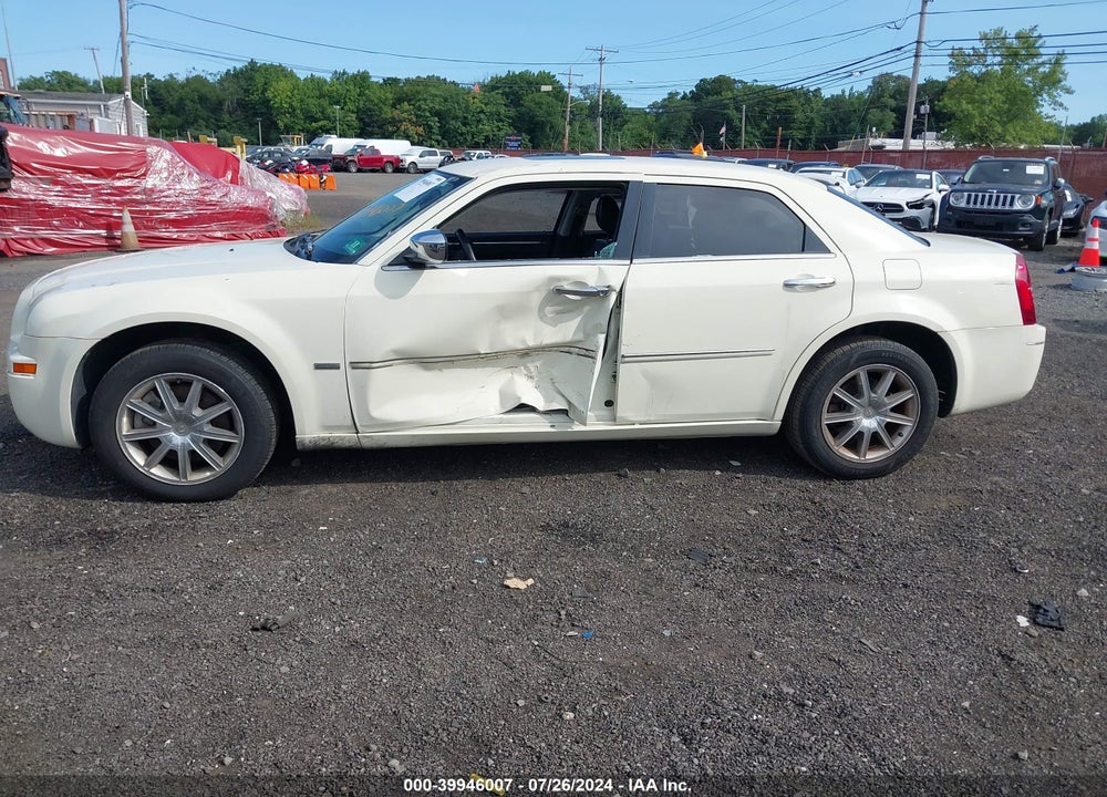 2010 CHRYSLER 300 VIN: 2C3CK5CV0AH129000