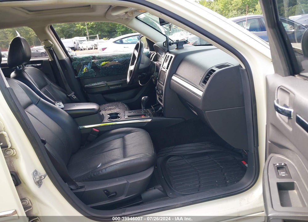 2010 CHRYSLER 300 VIN: 2C3CK5CV0AH129000
