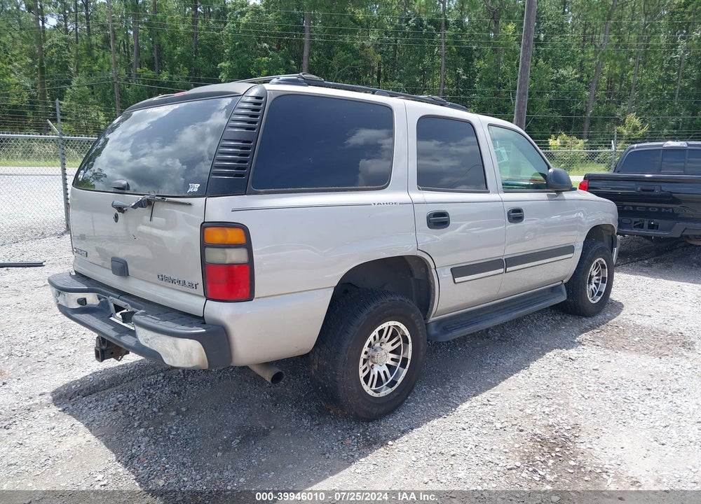 2005 CHEVROLET TAHOE LS VIN: 1GNEK13T15R267900