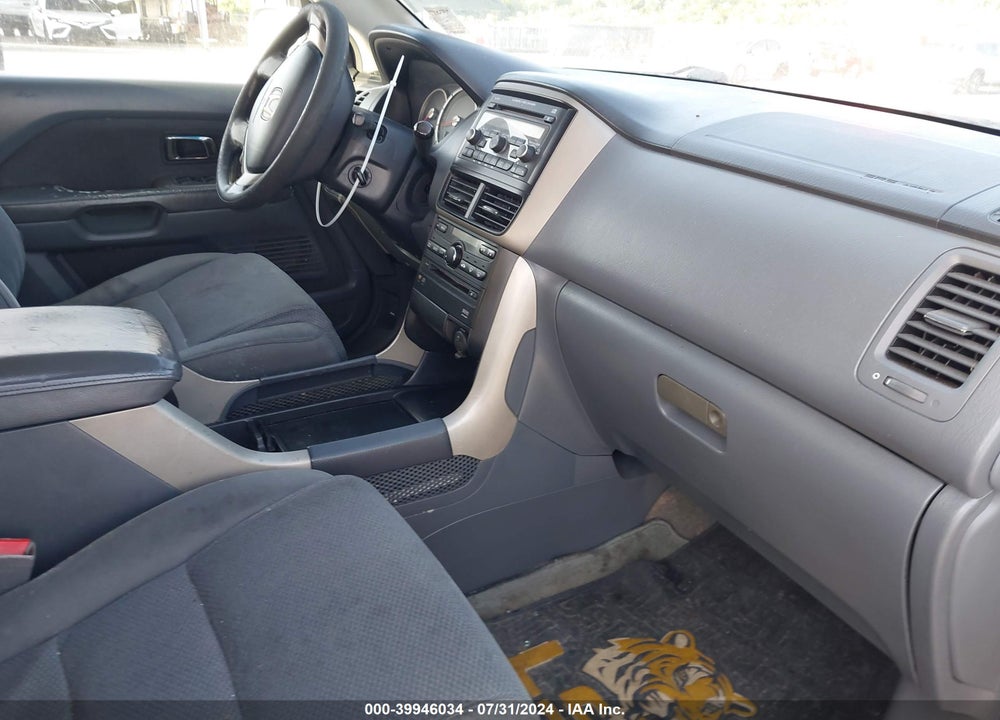 2008 HONDA PILOT SE VIN: 5FNYF28398B030560
