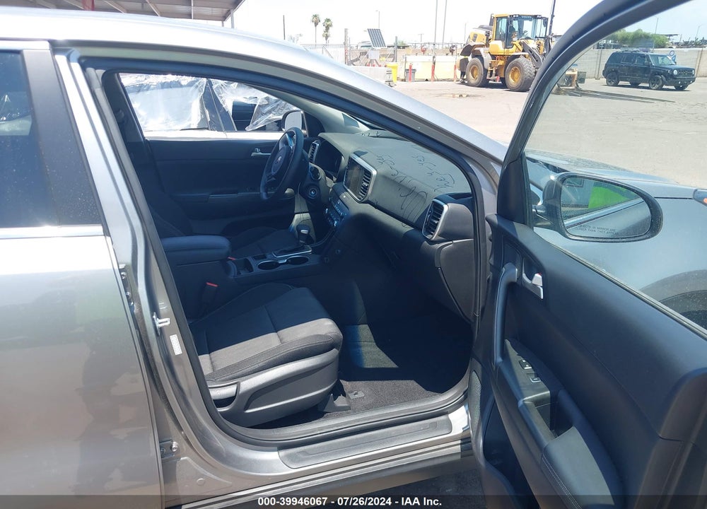 2020 KIA SPORTAGE LX VIN: KNDPMCACXL7751292