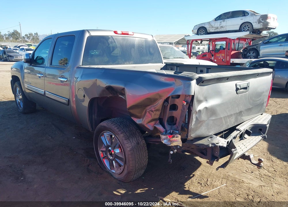 2013 CHEVROLET SILVERADO 1500 LT VIN: 3GCPCSE02DG272674