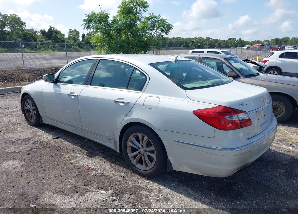 2013 HYUNDAI GENESIS 3.8 VIN: KMHGC4DD5DU210369
