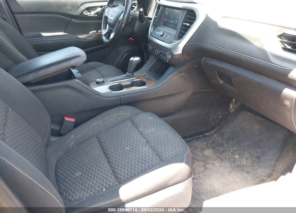 2018 GMC ACADIA SLE-1 VIN: 1GKKNRLAXJZ163890