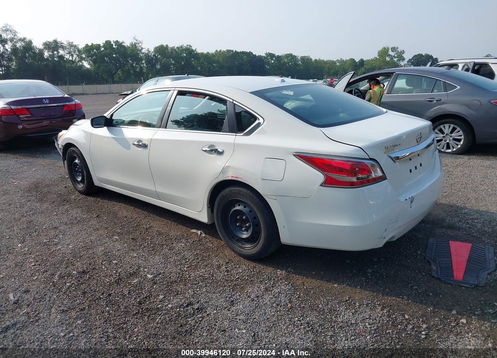 2015 NISSAN ALTIMA 2.5/2.5 S/2.5 SL/2.5 SV VIN: 1N4AL3AP8FN885252