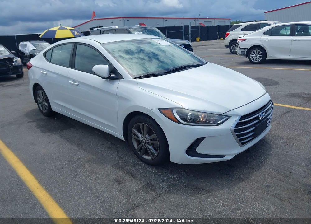 2018 HYUNDAI ELANTRA SEL VIN: 5NPD84LF7JH228616