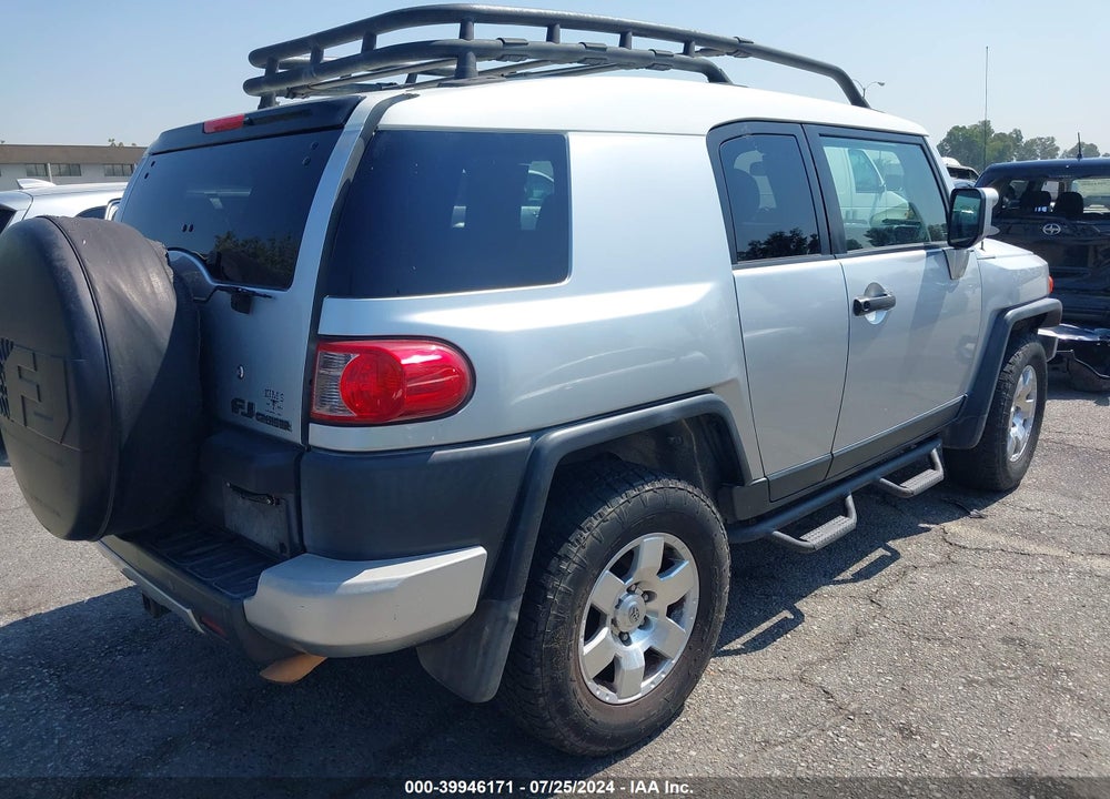 2007 TOYOTA FJ CRUISER VIN: JTEBU11F770026655