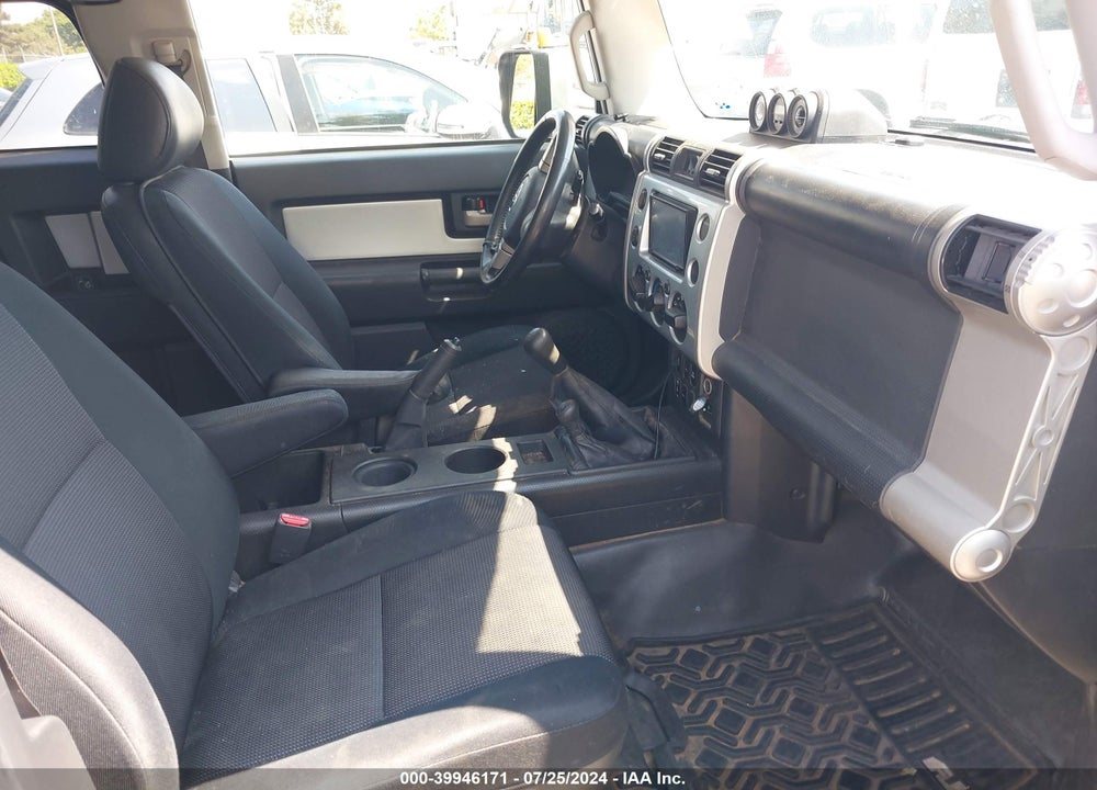 2007 TOYOTA FJ CRUISER VIN: JTEBU11F770026655