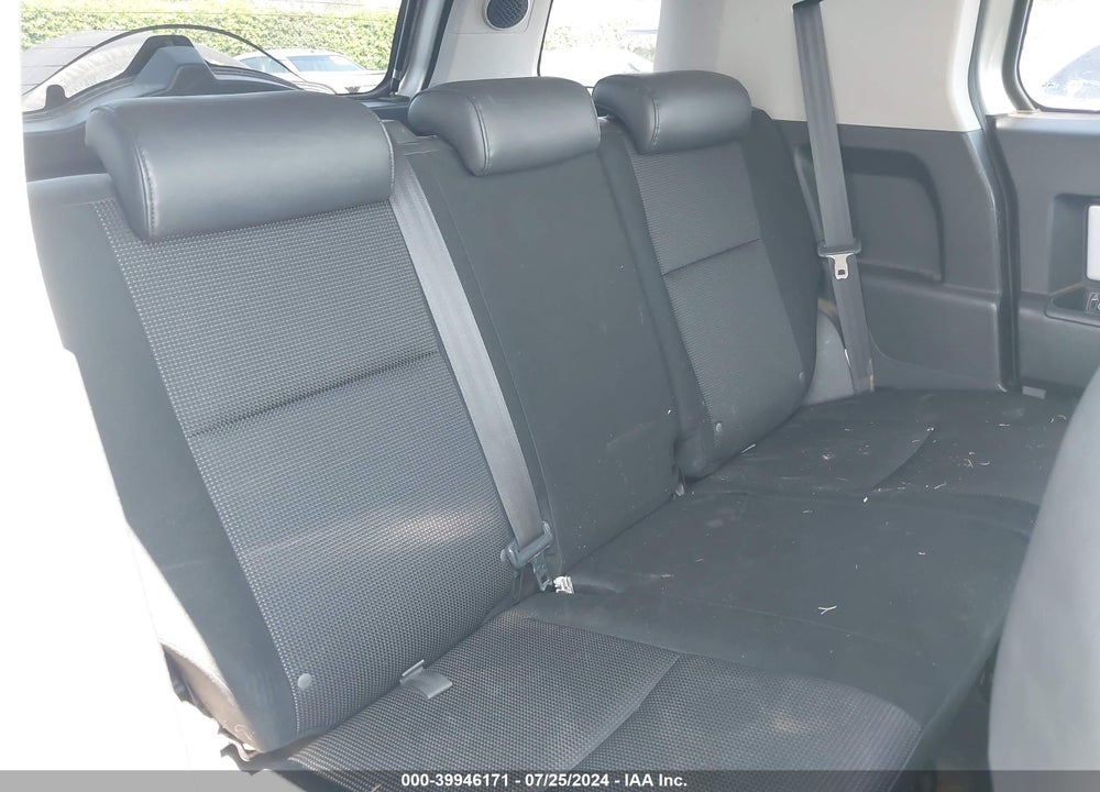 2007 TOYOTA FJ CRUISER VIN: JTEBU11F770026655