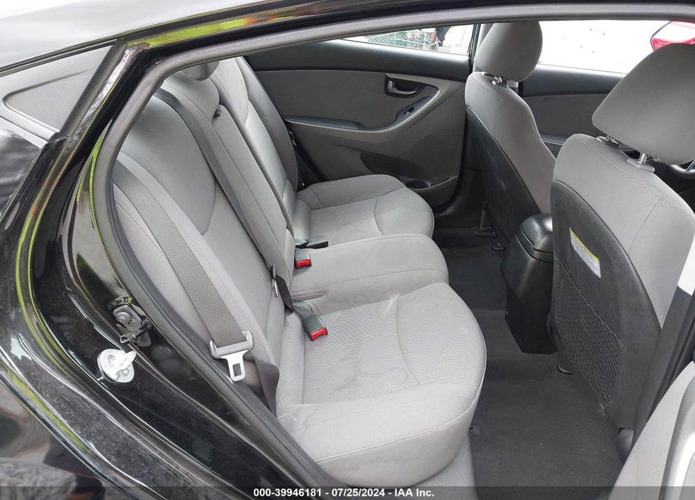 2015 HYUNDAI ELANTRA SE VIN: 5NPDH4AE6FH600111