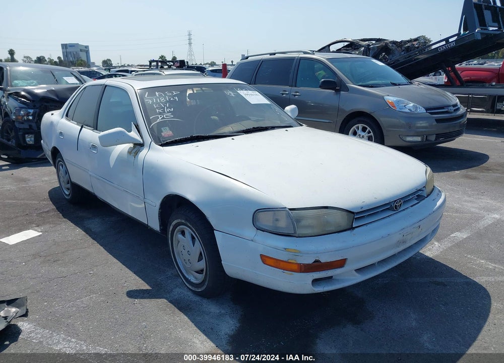 1992 TOYOTA CAMRY LE VIN: JT2SK12E5N0091851