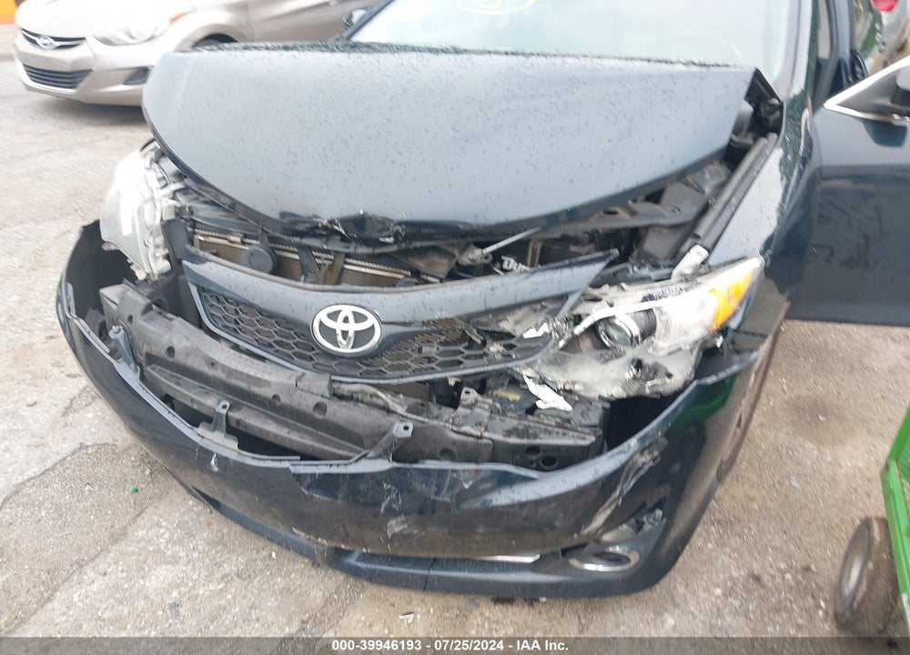 2014 TOYOTA CAMRY SE VIN: 4T1BF1FK5EU426252