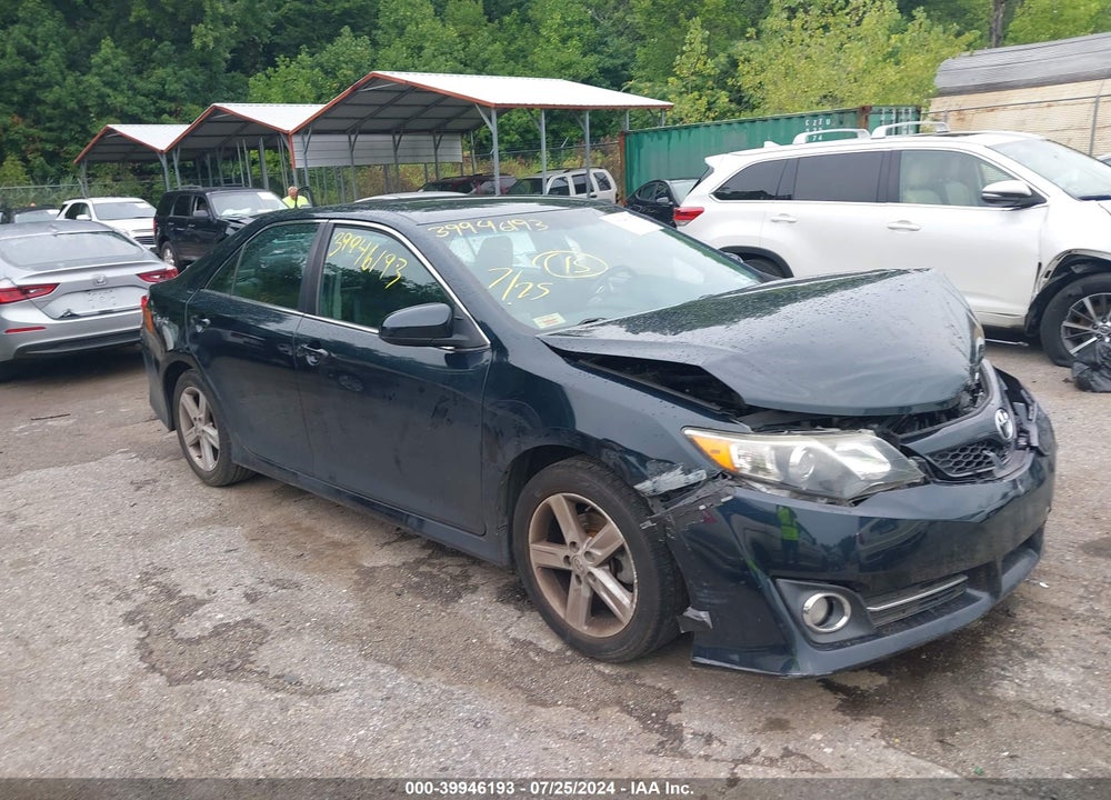 2014 TOYOTA CAMRY SE VIN: 4T1BF1FK5EU426252
