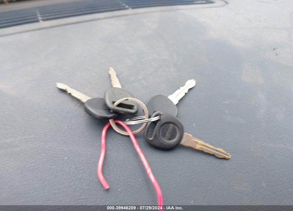 2000 CHEVROLET ASTRO VIN: 1GNDM19W3YB103486