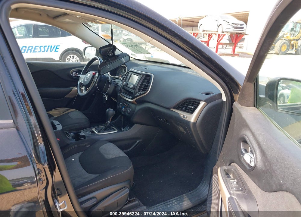 2017 JEEP CHEROKEE ALTITUDE FWD VIN: 1C4PJLAB3HW652763