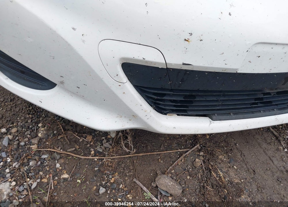 2014 TOYOTA YARIS VIN: VNKKTUD35EA007692