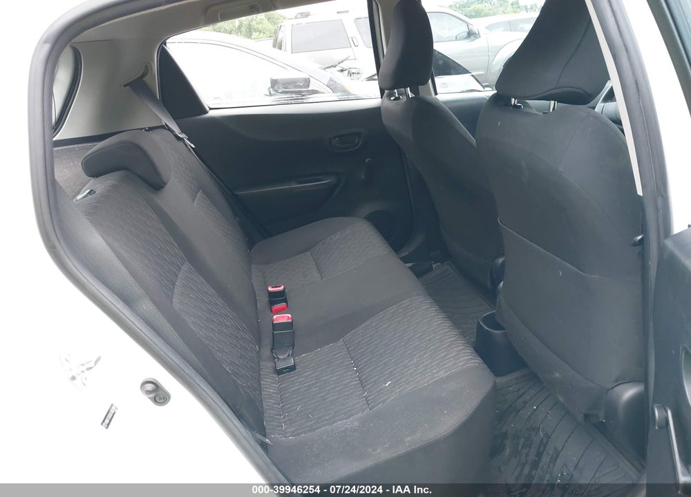 2014 TOYOTA YARIS VIN: VNKKTUD35EA007692