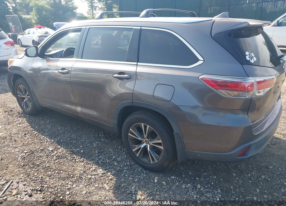 2016 TOYOTA HIGHLANDER XLE V6 VIN: 5TDJKRFH7GS250729
