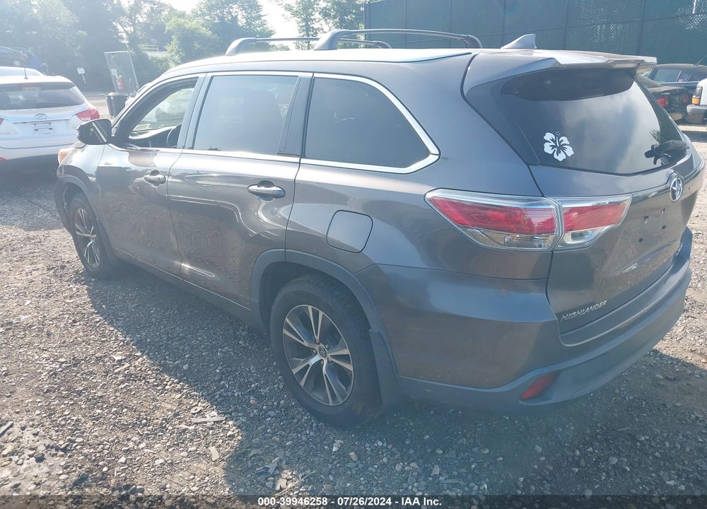 2016 TOYOTA HIGHLANDER XLE V6 VIN: 5TDJKRFH7GS250729