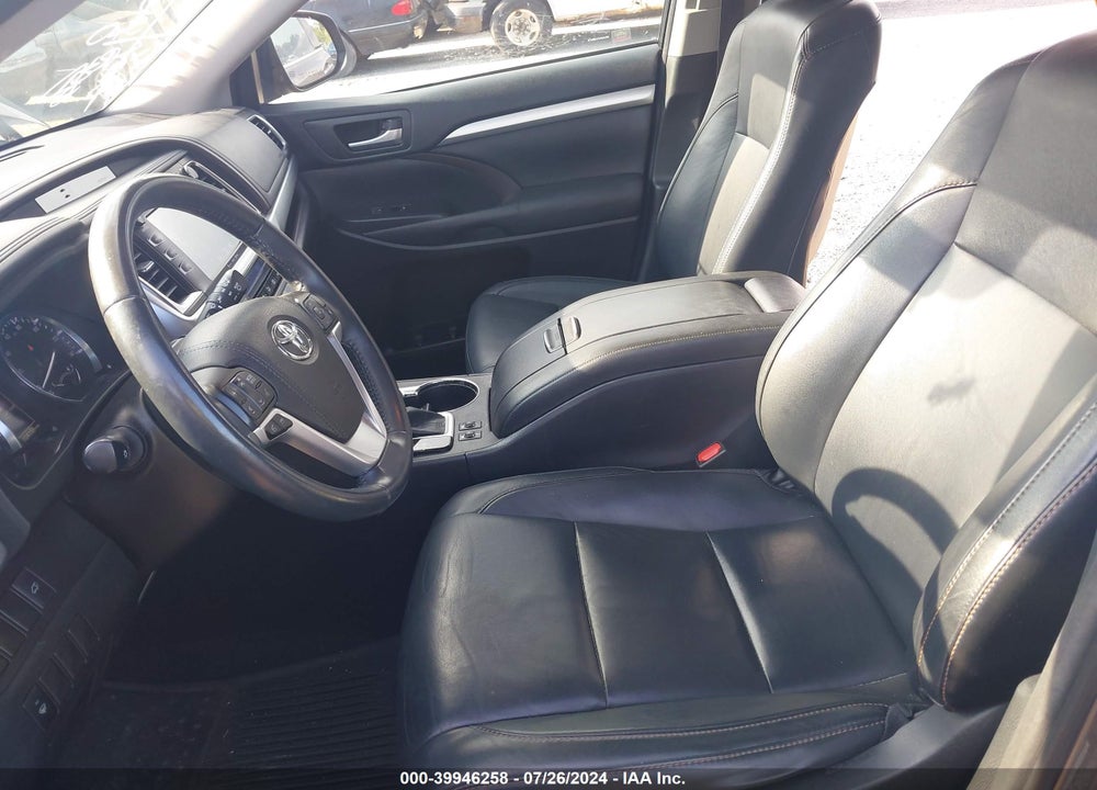 2016 TOYOTA HIGHLANDER XLE V6 VIN: 5TDJKRFH7GS250729