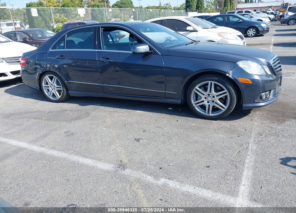 2010 MERCEDES-BENZ E 550 VIN: WDDHF7CBXAA198806