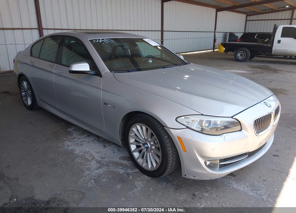 2013 BMW 535I VIN: WBAFR7C58DC822594