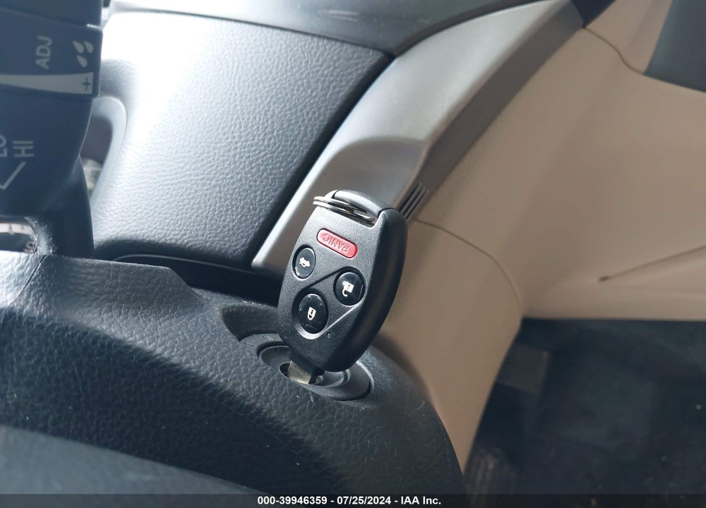 2011 HONDA ACCORD 2.4 EX-L VIN: 1HGCS1B83BA015784