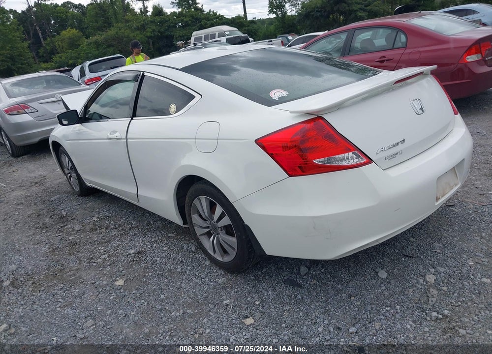 2011 HONDA ACCORD 2.4 EX-L VIN: 1HGCS1B83BA015784