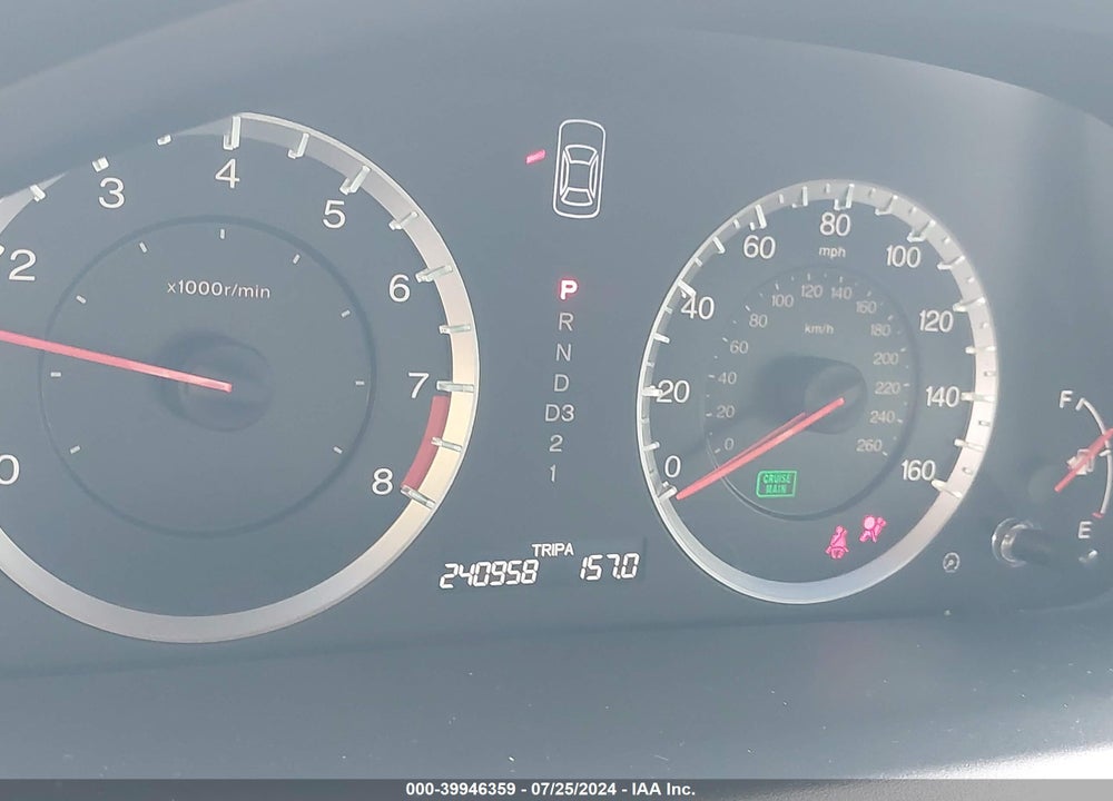 2011 HONDA ACCORD 2.4 EX-L VIN: 1HGCS1B83BA015784