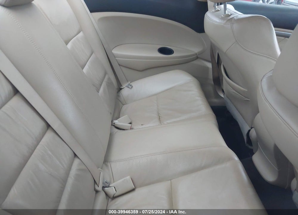 2011 HONDA ACCORD 2.4 EX-L VIN: 1HGCS1B83BA015784