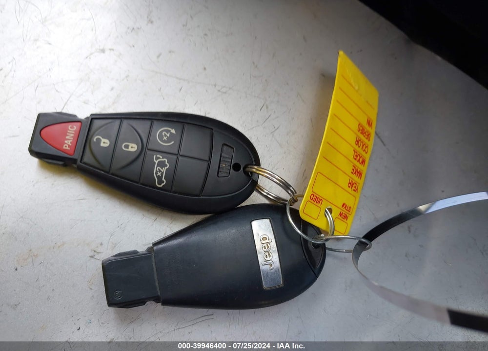 2012 JEEP GRAND CHEROKEE SRT8 VIN: 1C4RJFDJ5CC205584