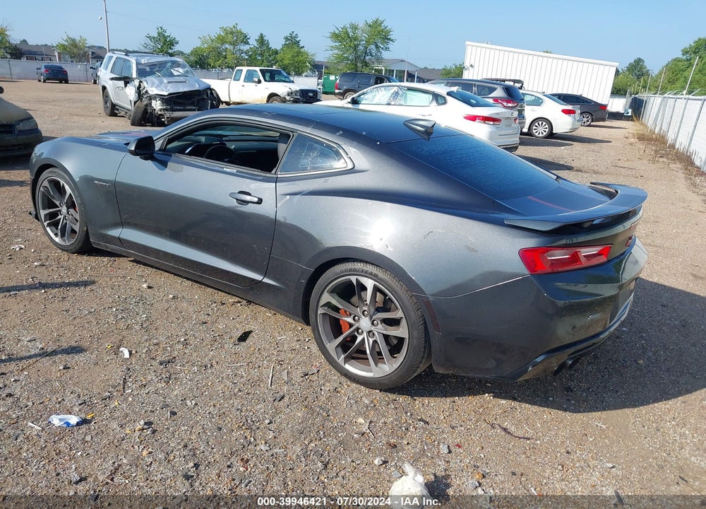 2017 CHEVROLET CAMARO 2SS VIN: 1G1FH1R70H0163373
