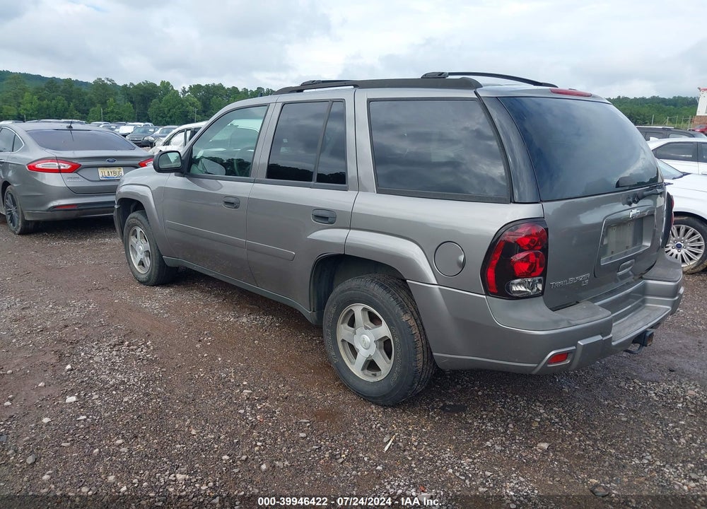 2006 CHEVROLET TRAILBLAZER LS VIN: 1GNDS13S562299892