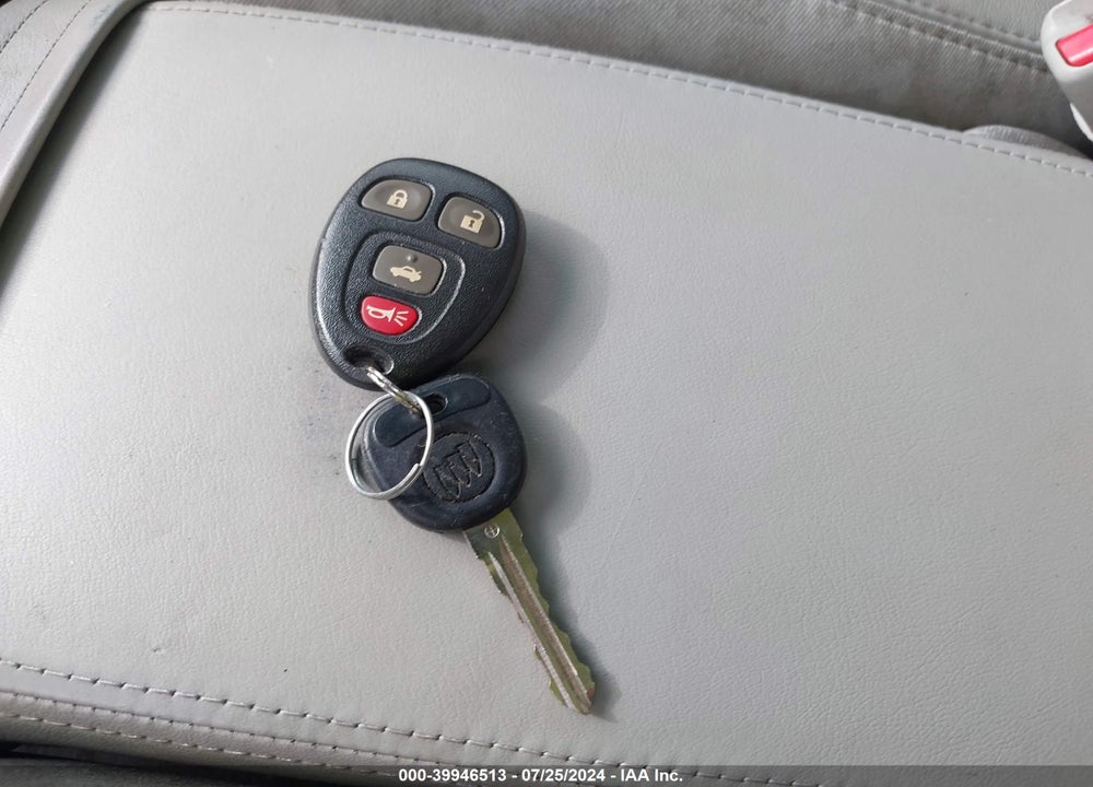 2011 BUICK LUCERNE CXL VIN: 1G4HC5EM7BU139424