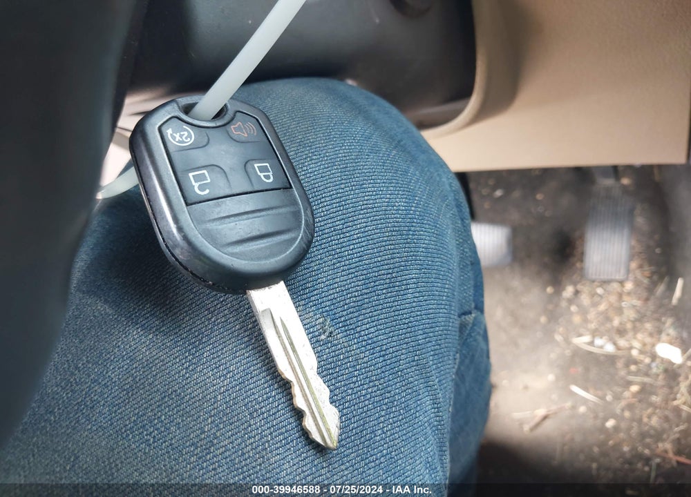 2012 FORD F-250 VIN: 1FT7W2BTXCEA64098