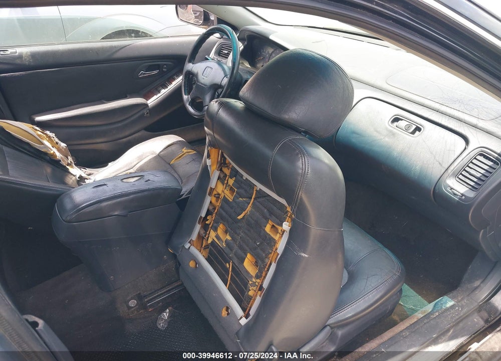 1999 HONDA ACCORD EX V6 VIN: 1HGCG2251XA000401