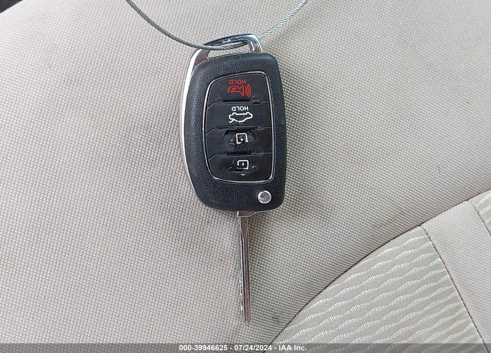 2017 HYUNDAI SONATA VIN: 5NPE34AF2HH572788