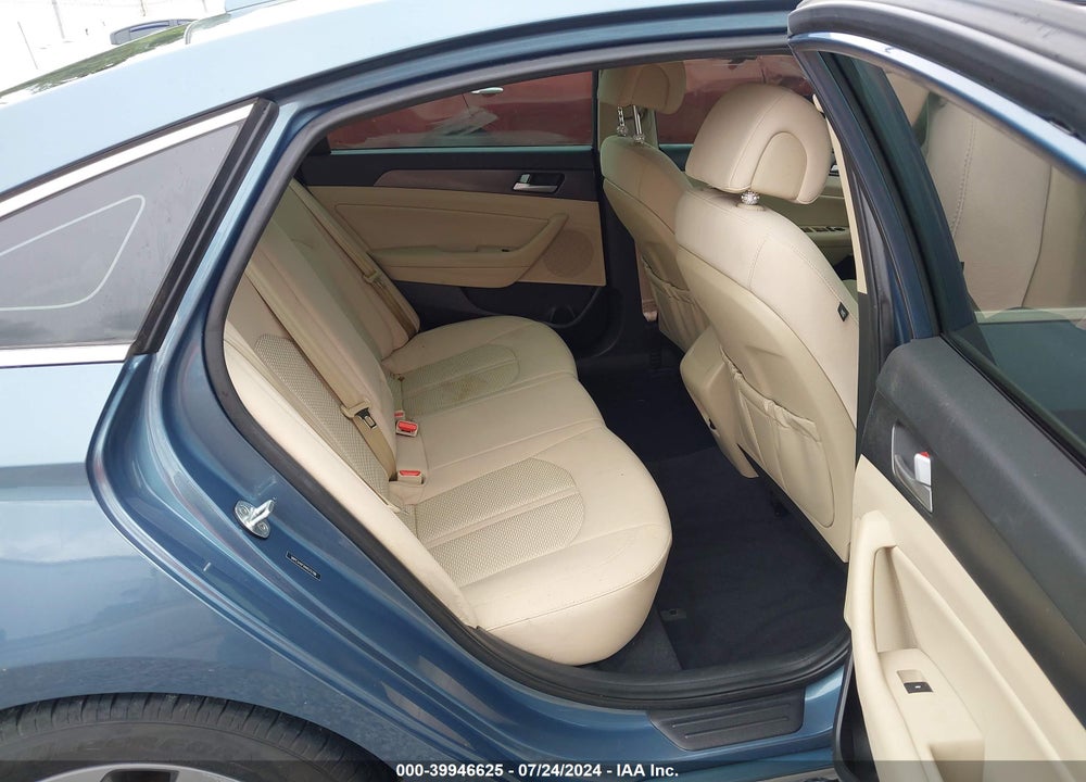 2017 HYUNDAI SONATA VIN: 5NPE34AF2HH572788