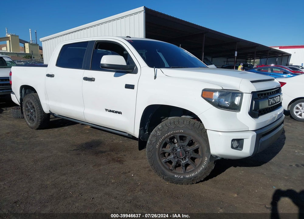 2015 TOYOTA TUNDRA TRD PRO 5.7L V8 VIN: 5TFDY5F18FX484054