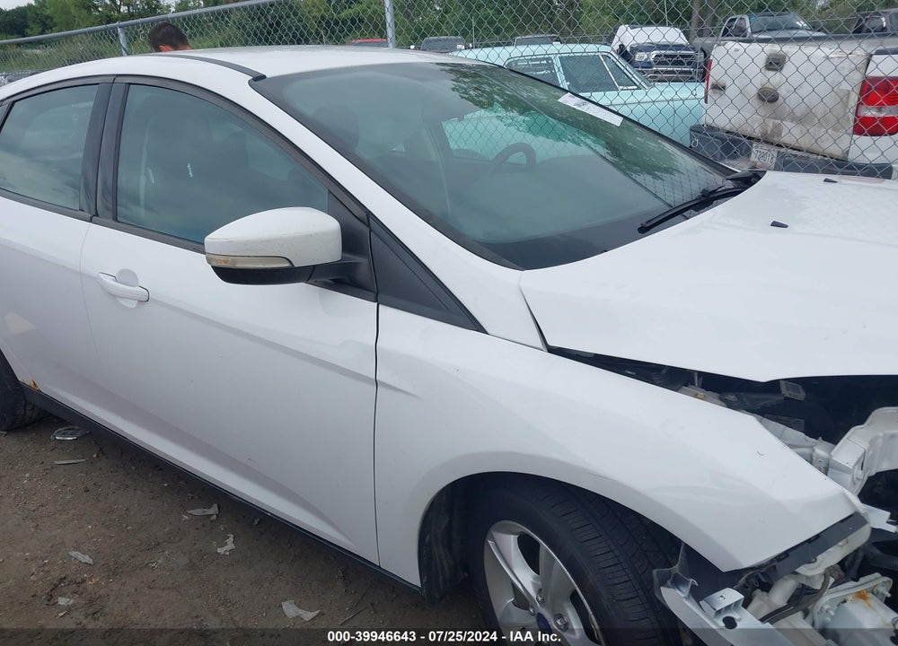 2014 FORD FOCUS SE VIN: 1FADP3K29EL101580