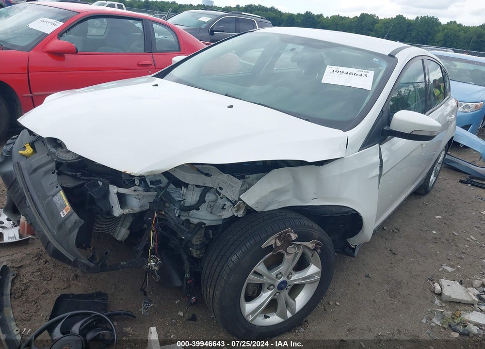2014 FORD FOCUS SE VIN: 1FADP3K29EL101580