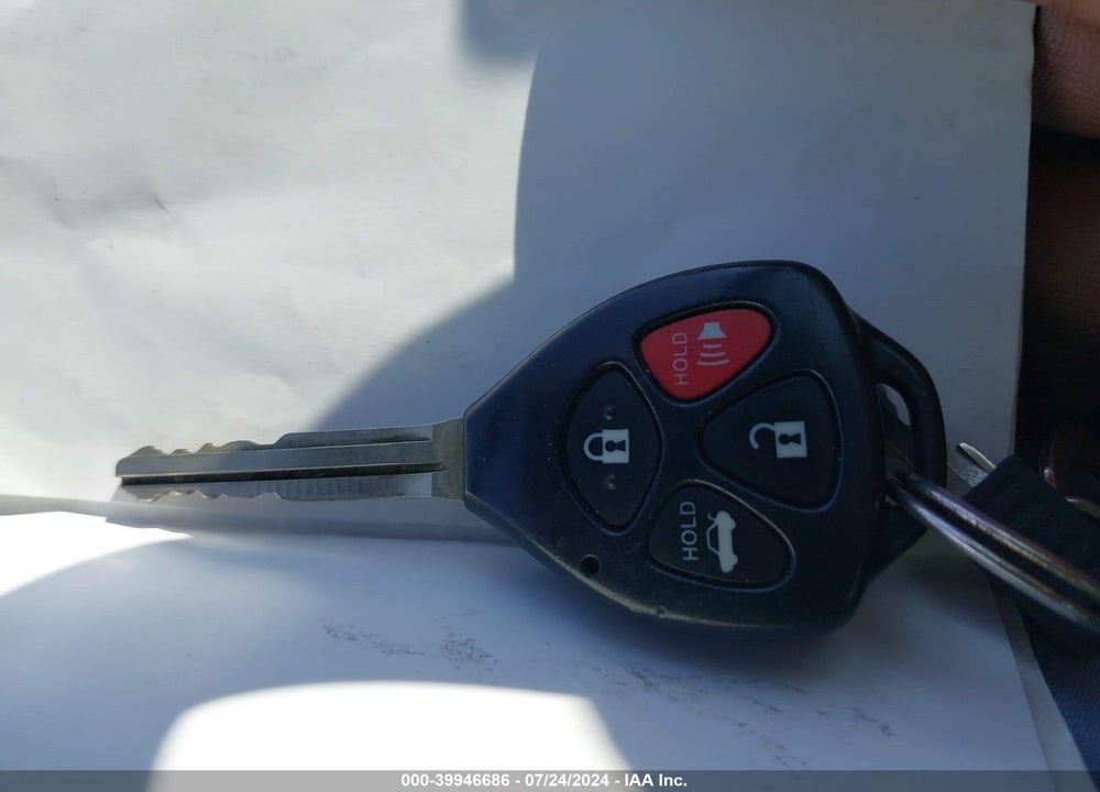 2013 TOYOTA COROLLA LE VIN: 5YFBU4EE6DP188270