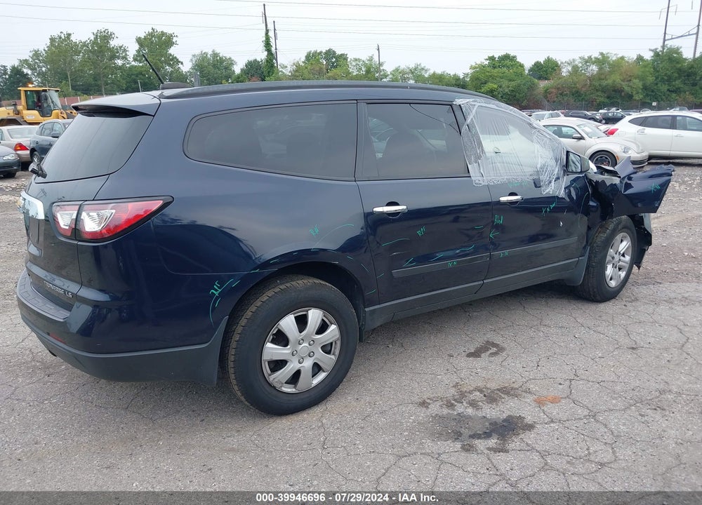 2016 CHEVROLET TRAVERSE LS VIN: 1GNKVFED8GJ151401